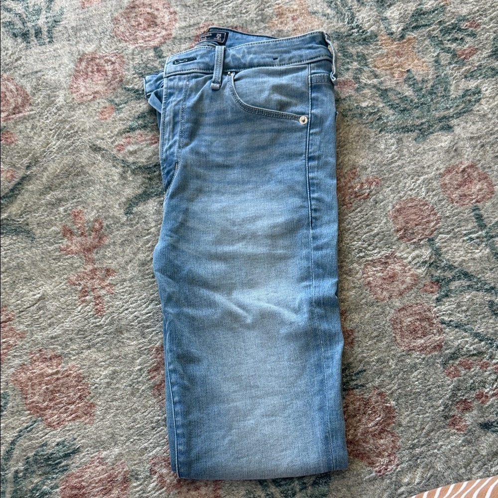 Abercrombie & Fitch Women's High-Rise Light Blue Jeans